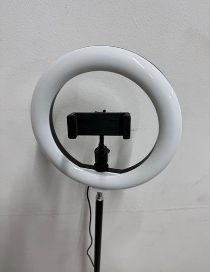 ARO DE LUZ CON TRÍPODE 210 CM
AJUSTABLE 3 MODOS