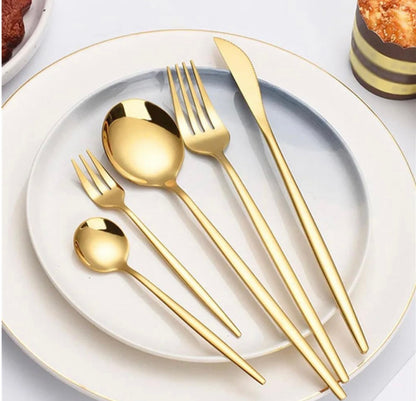 JUEGO DE 30 CUBIERTOS DE ACERO
INOXIDABLE